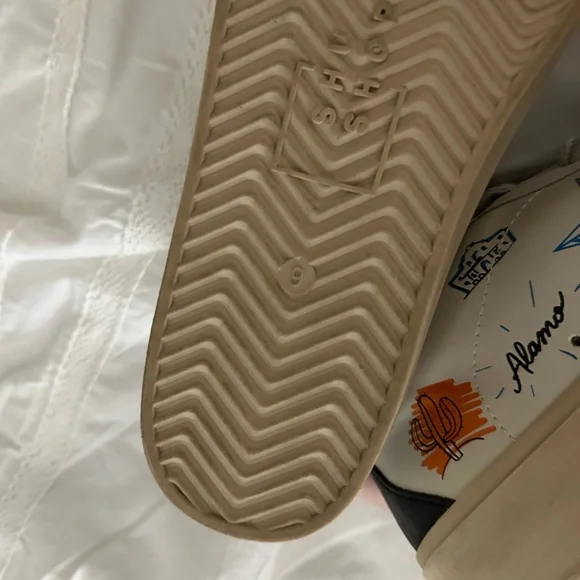 Shu Shop Texas Sneakers - Picture 4 of 4